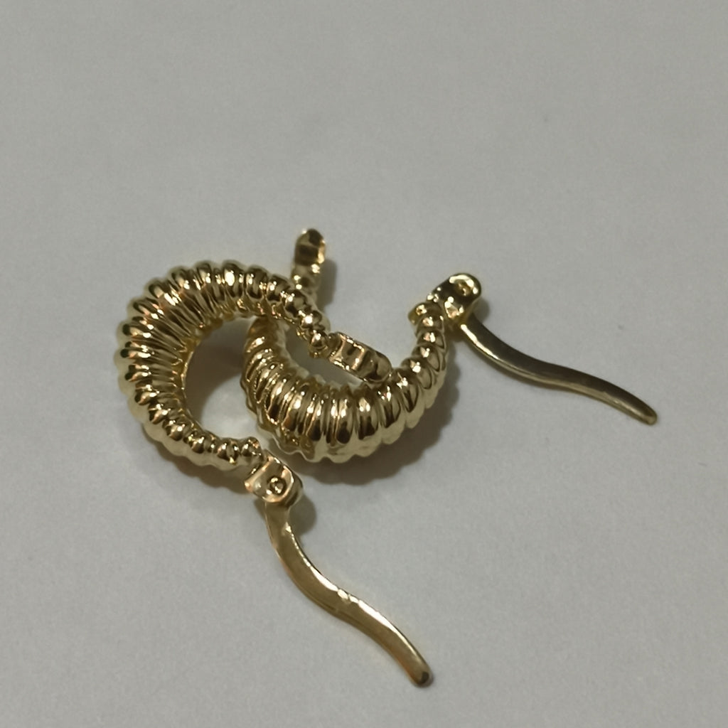 ARETES ARRACADA ESTRIADAS 14K 1.1 GR (NUEVO)