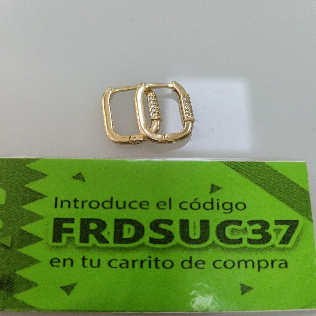 ARETES HUGGIES OVALADA C CIRCONIAS 14K 2.3 GR (NUEVO)