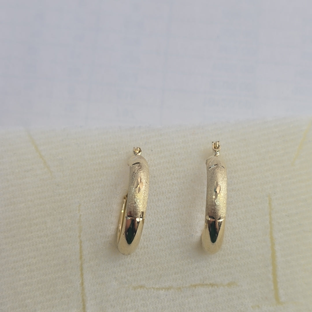 ARETES TEJIDO ARRACADA SATINADA 14K 2.6 GR (NUEVO)