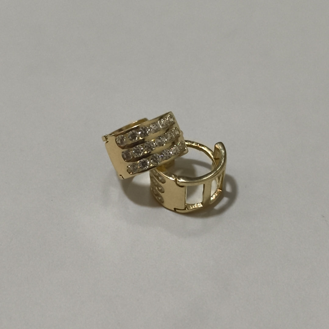 ARETES HUGGIES C CIRCONIA 14K 2.2 GR (NUEVO)