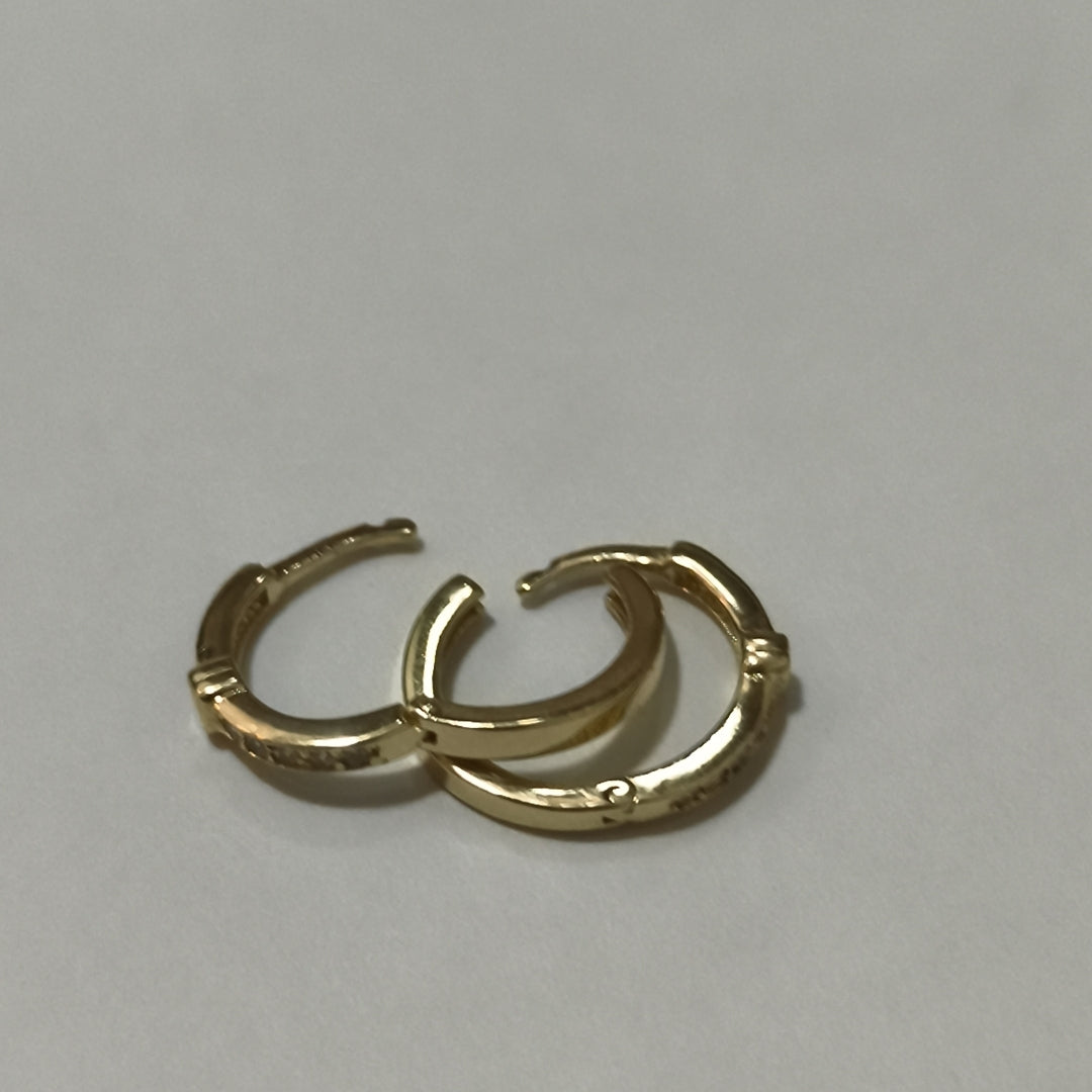 ARETES HUGGIES C CIRCONIA 14K 1.8 GR (NUEVO)