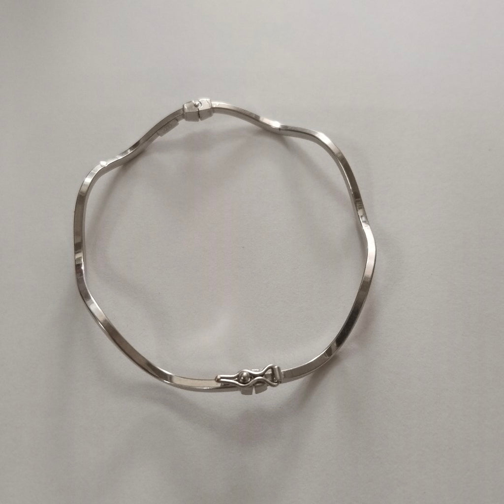 PULSERA RIGIDA ORO 14 K 3.2 GRMS (SEMINUEVO)