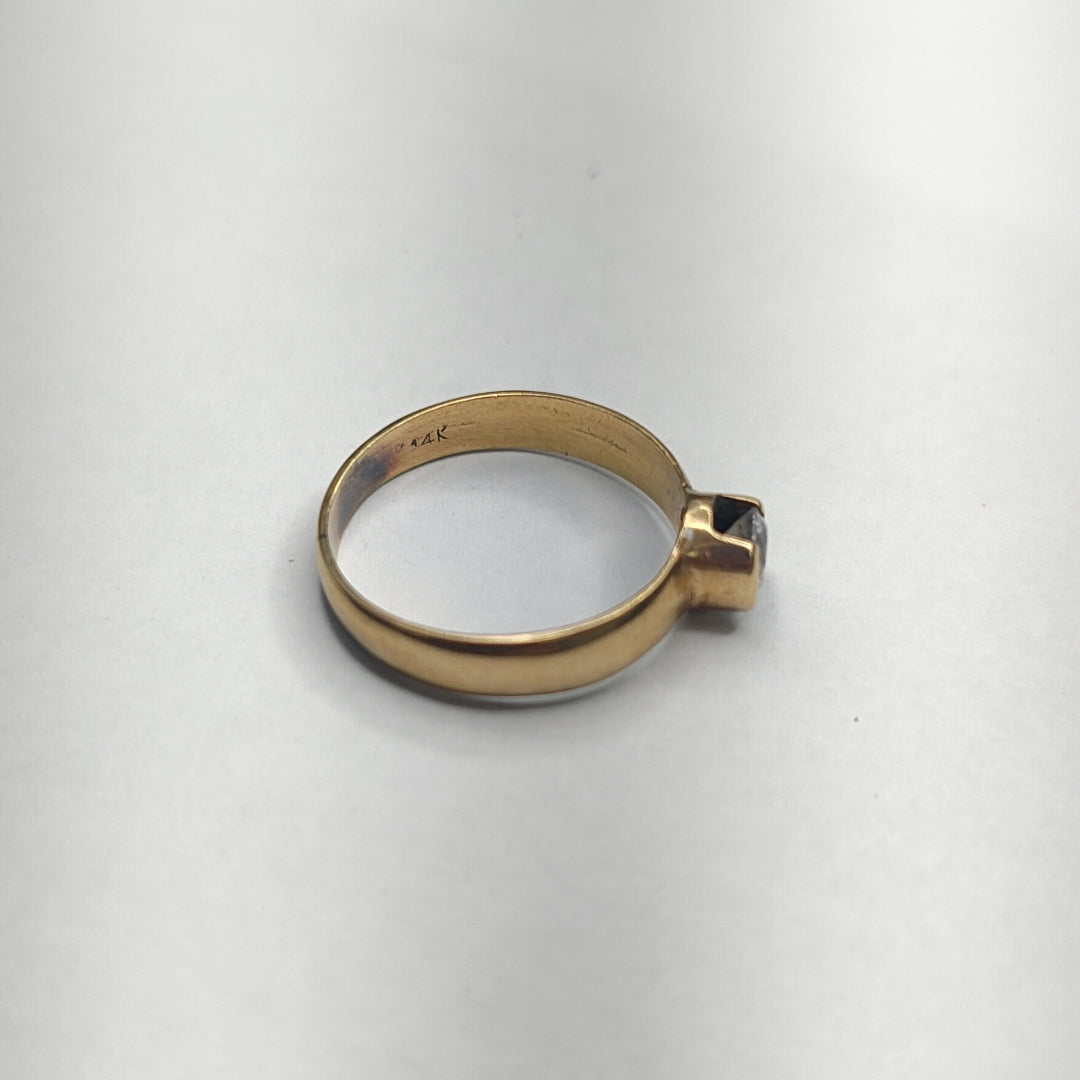 SOLITARIO ORO 14 K 3,30 GRMS (SEMINUEVO)