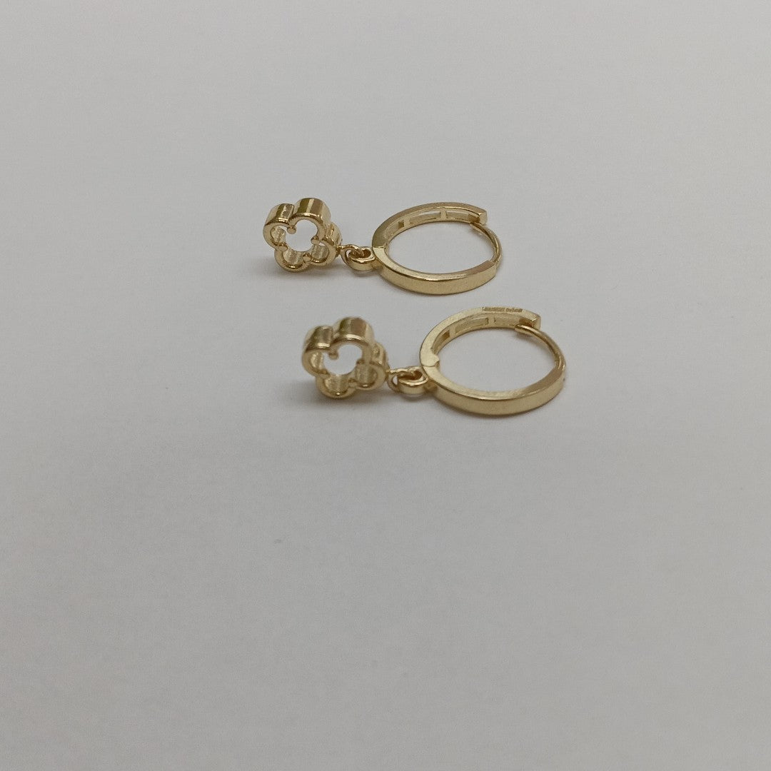 ARETES ARRACADAS CON DIJE 14K 2.4 GR (NUEVO)