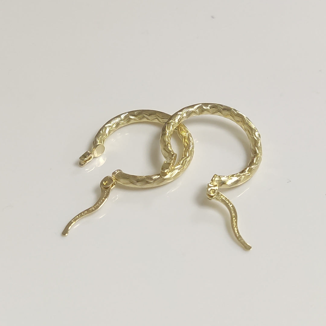 ARETES ARRACADAS LABRADAS 14K 2.1 GR (NUEVO)