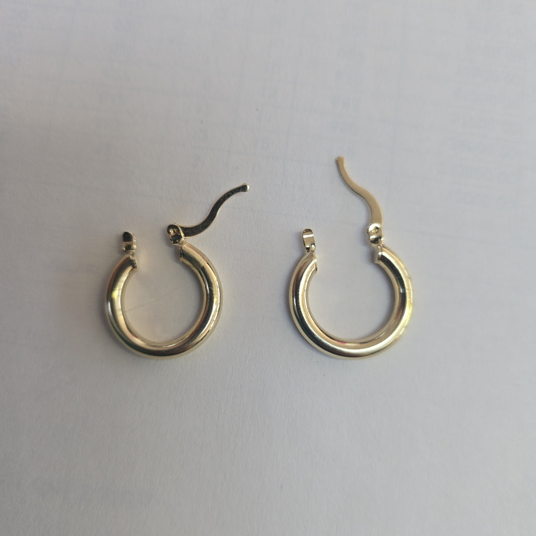 ARETES TEJIDO ARRACADAS LISAS 14K 1.6 GR (NUEVO)