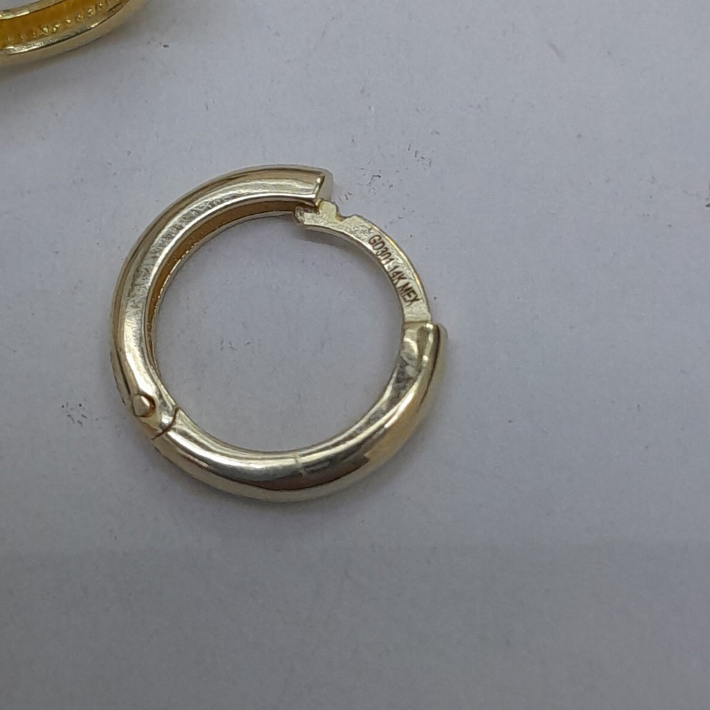 ARETES HUGGIES LISAS 14K 1.3 GR (NUEVO)