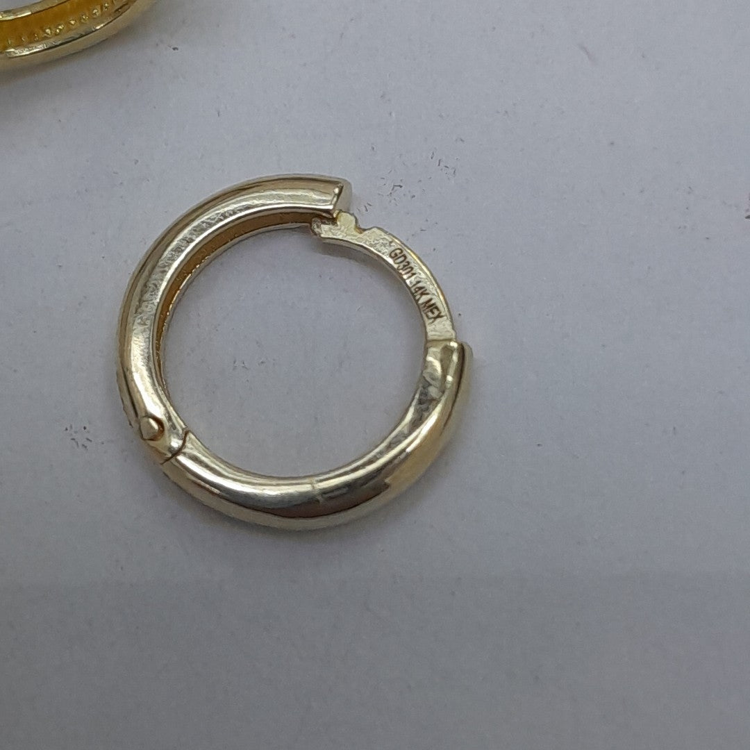 ARETES HUGGIES LISAS 14K 1.3 GR (NUEVO)