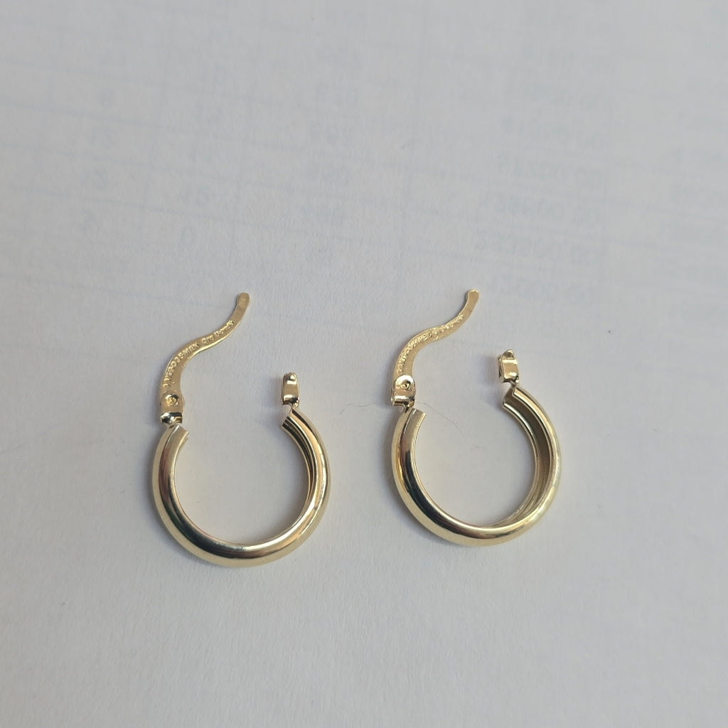 ARETES TEJIDO ARRACADAS LISAS 14K 2.1 GR (NUEVO)