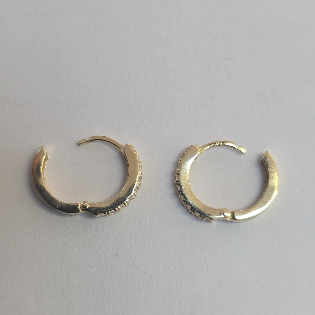 ARETES HUGGIES C CIRCONIAS 14K 1.7 GR (NUEVO)