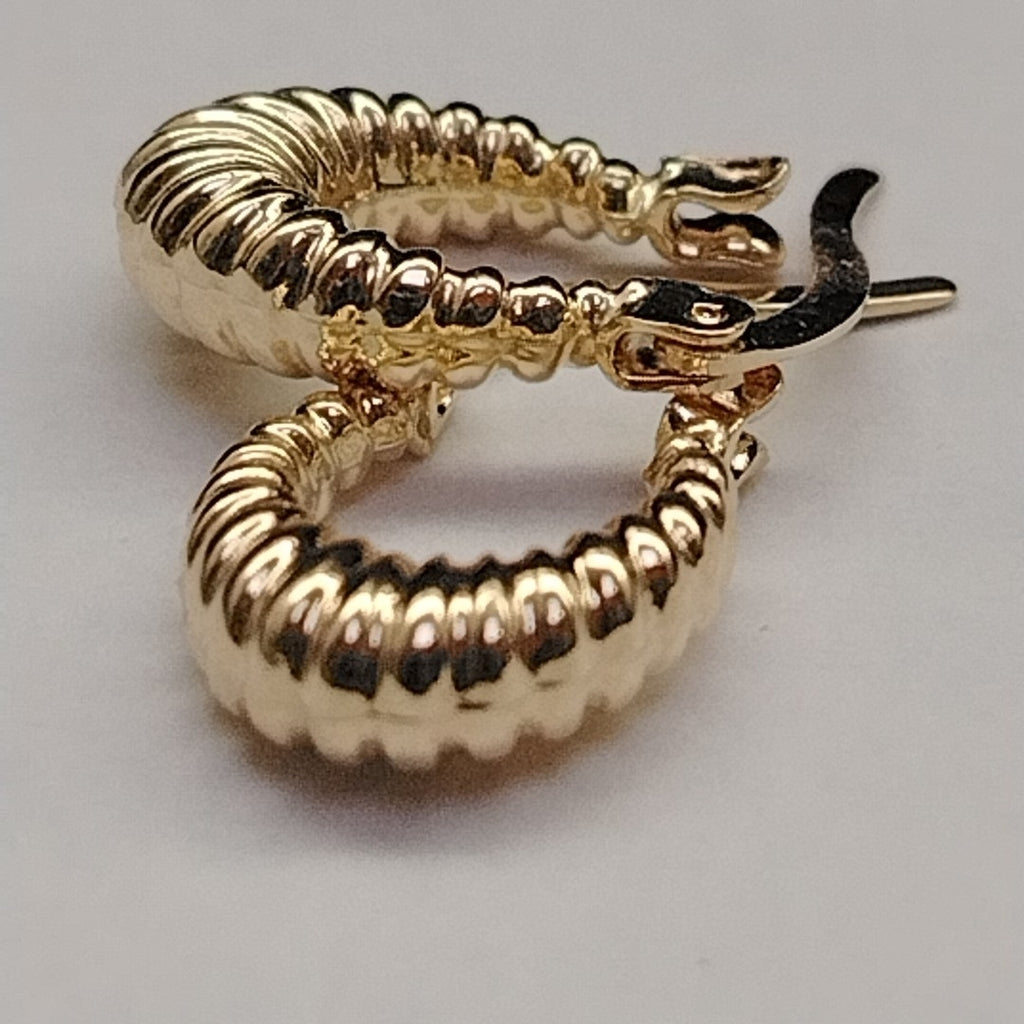 ARETES ARRACADA ESTRIADAS 14K 1.1 GR (NUEVO)