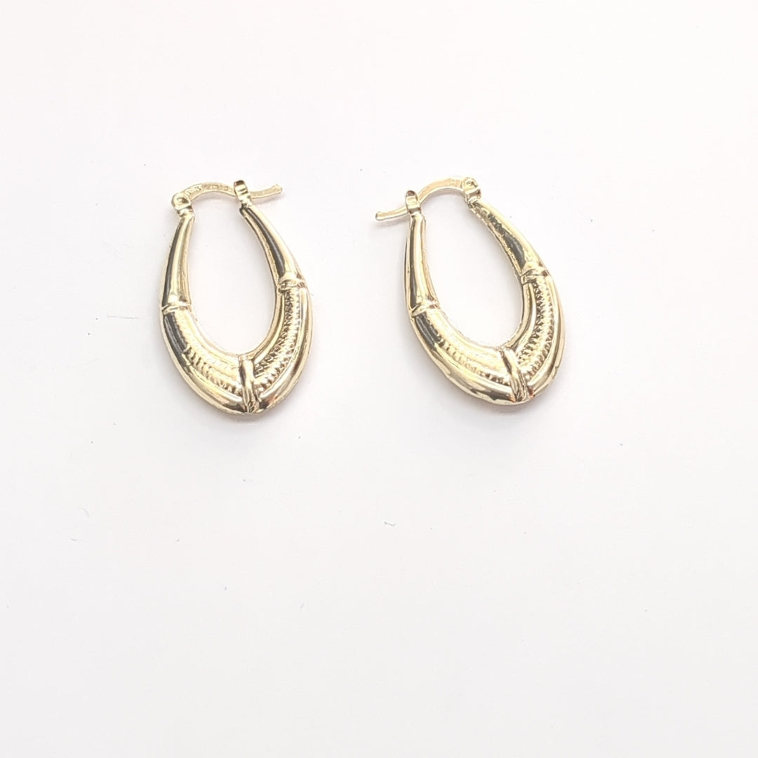 ARETES ARRACADAS ESTRIADAS 14K 2.6 GR (NUEVO)