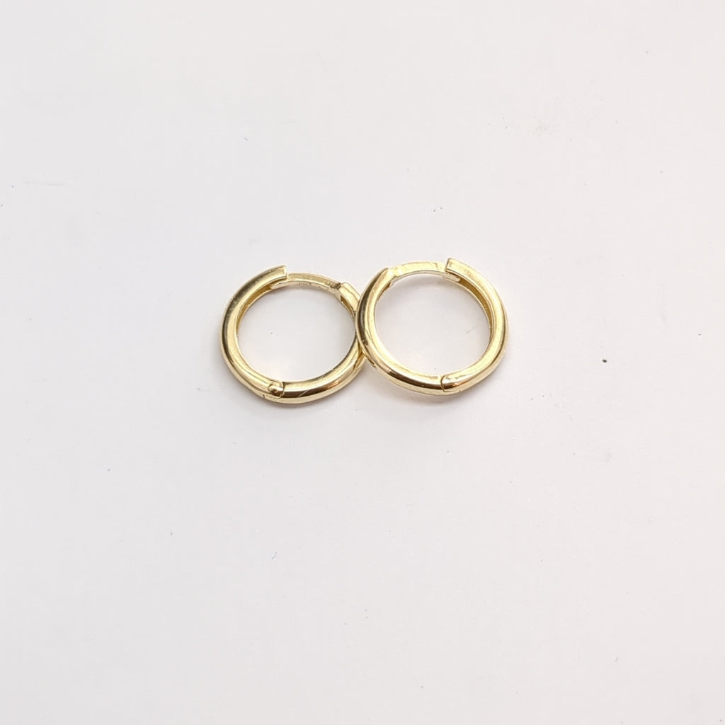 ARETES HUGGIES LISAS 14K 1.6 GR (NUEVO)