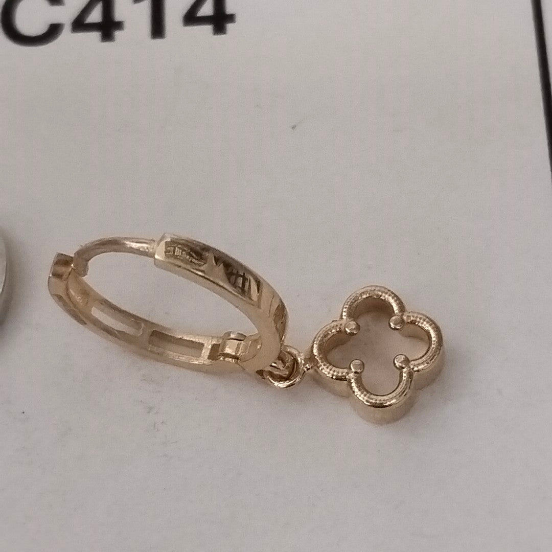 ARETES ARRACADAS CON DIJE 14K 2.4 GR (NUEVO)