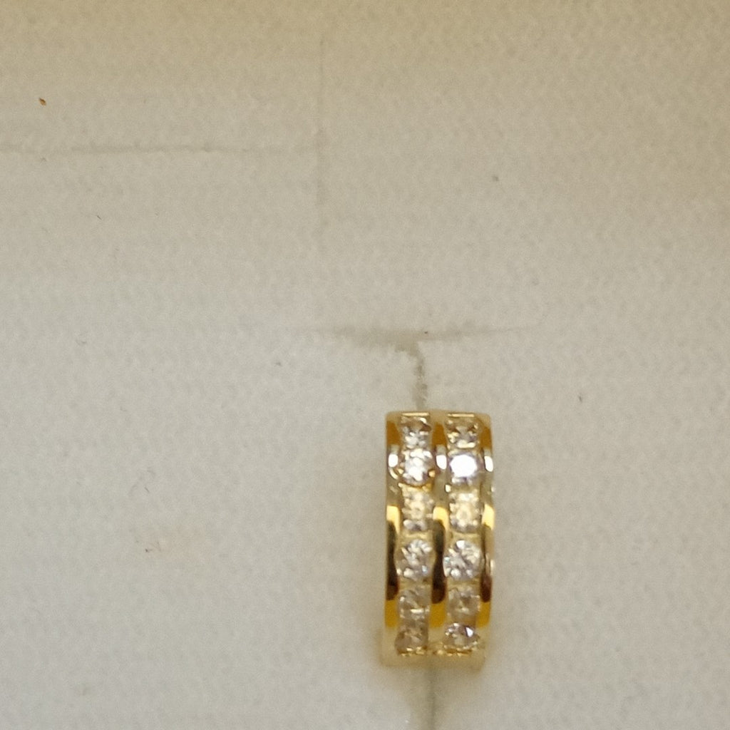 ARETES HUGGIES C CIRCONIAS 14K 1.7 GR (NUEVO)