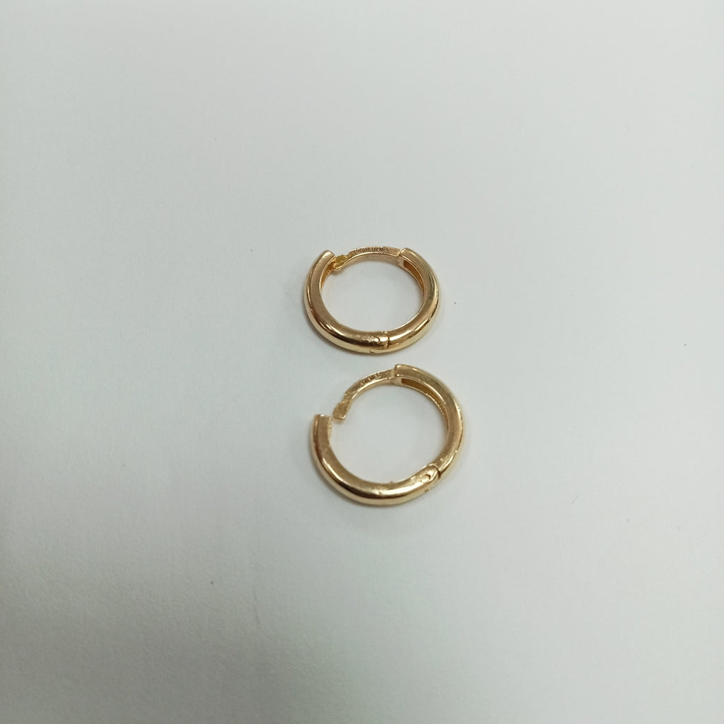 ARETES HUGGIES LISAS 14K 1.3 GR (NUEVO)