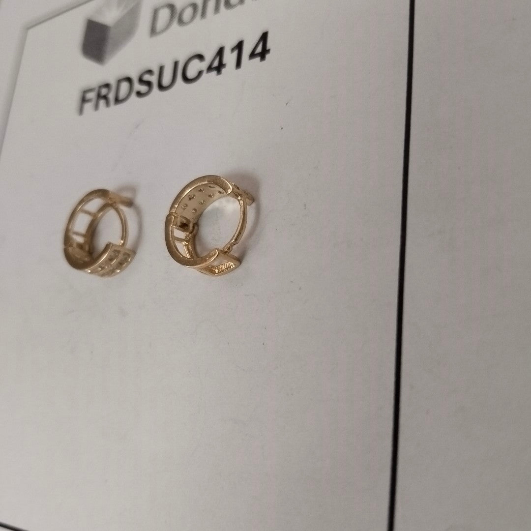 ARETES HUGGIES C CIRCONIAS 14K 1.7 GR (NUEVO)
