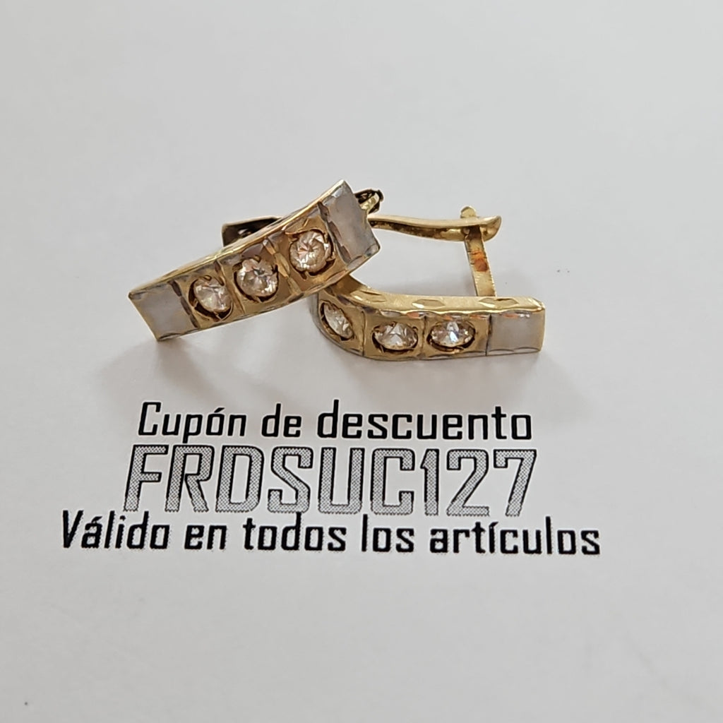 ARETES PAR ORO 14 K 2.7 GRMS (SEMINUEVO)