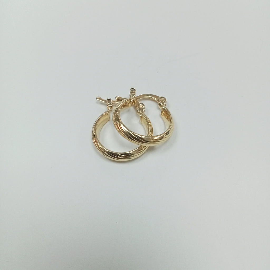 ARETES ARRACADA ASTRIADA 14K 1.6 GR (NUEVO)