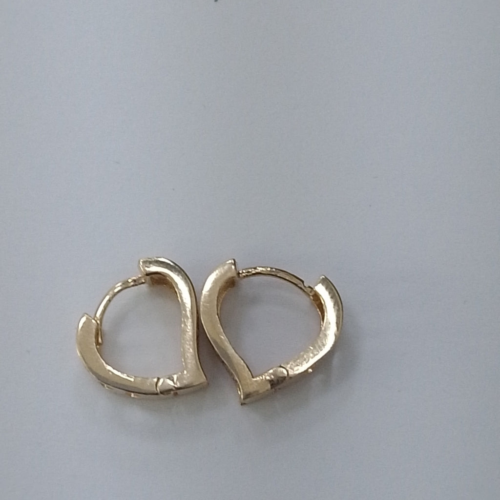 ARETES ARRACADAS CORAZON C CIRCONIAS 14K 2.2 GR (NUEVO)