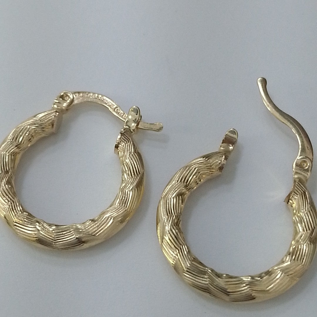 ARETES TEJIDO ARRACADAS ASTRIADAS 14K 1.9 GR (NUEVO)
