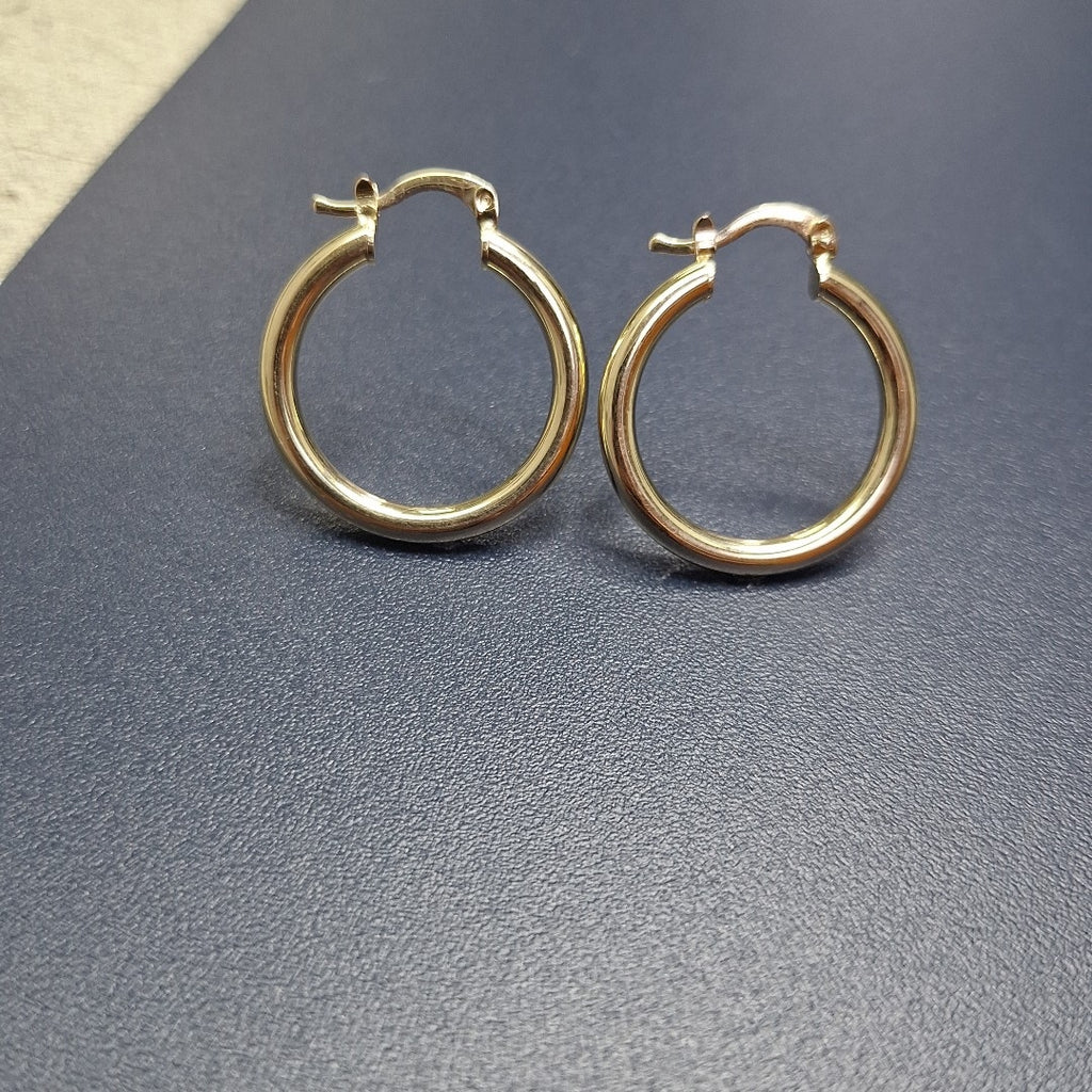 ARETES TEJIDO ARRACADAS LISAS HUECAS 14K 2.1 GR (NUEVO)