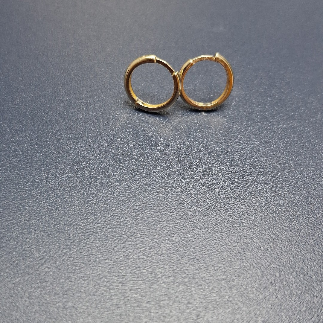 ARETES HUGGIES LISAS 14K 1.6 GR (NUEVO)