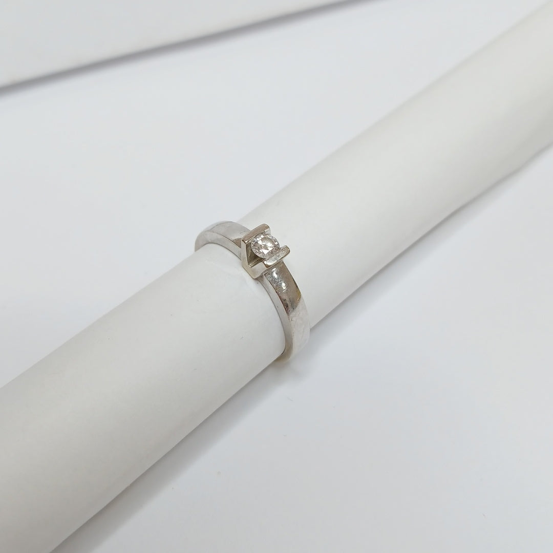 ANILLITO ORO, ORO BLANCO 14 K 2.6 GRMS (SEMINUEVO)