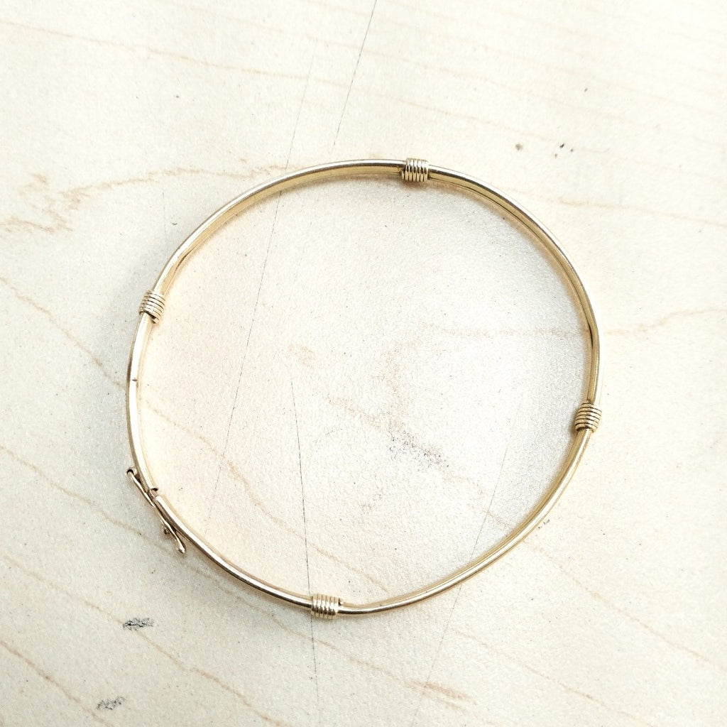 PULSERA RIGIDA ORO 14 K 4,60 GRMS (SEMINUEVO)