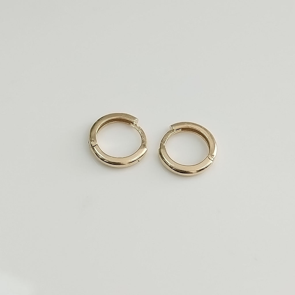 ARETES ARRACADAS LISAS 10K 1.2 GR (NUEVO)