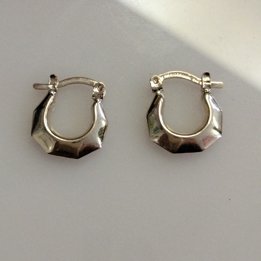 ARETES TEJIDO ARRACADA FACETADA 14K 1.2 GR (NUEVO)
