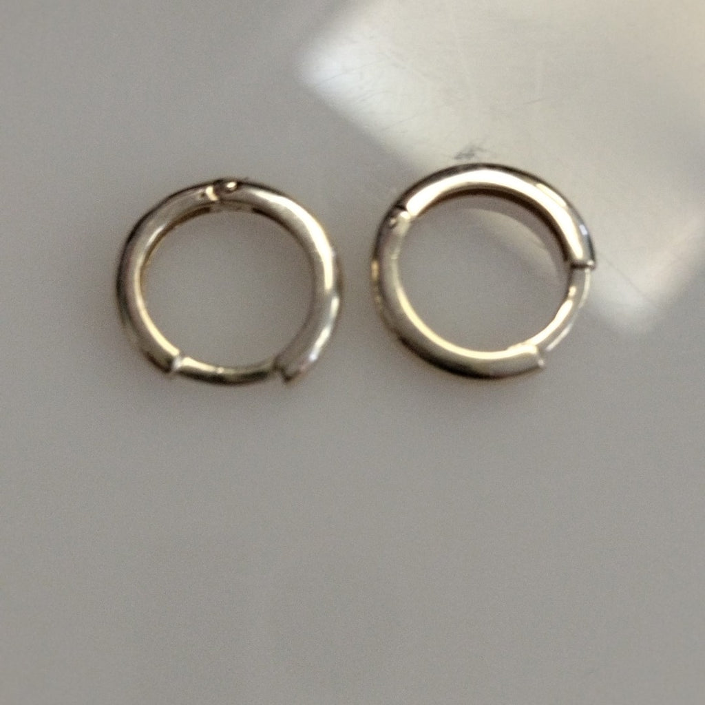 ARETES ARRACADAS LISAS 10K 1.1 GR (NUEVO)