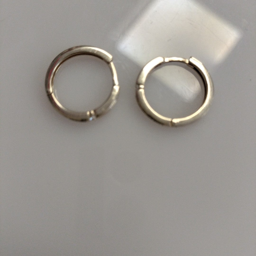 ARETES ARRACADAS LISAS 14K 2.3 GR (NUEVO)