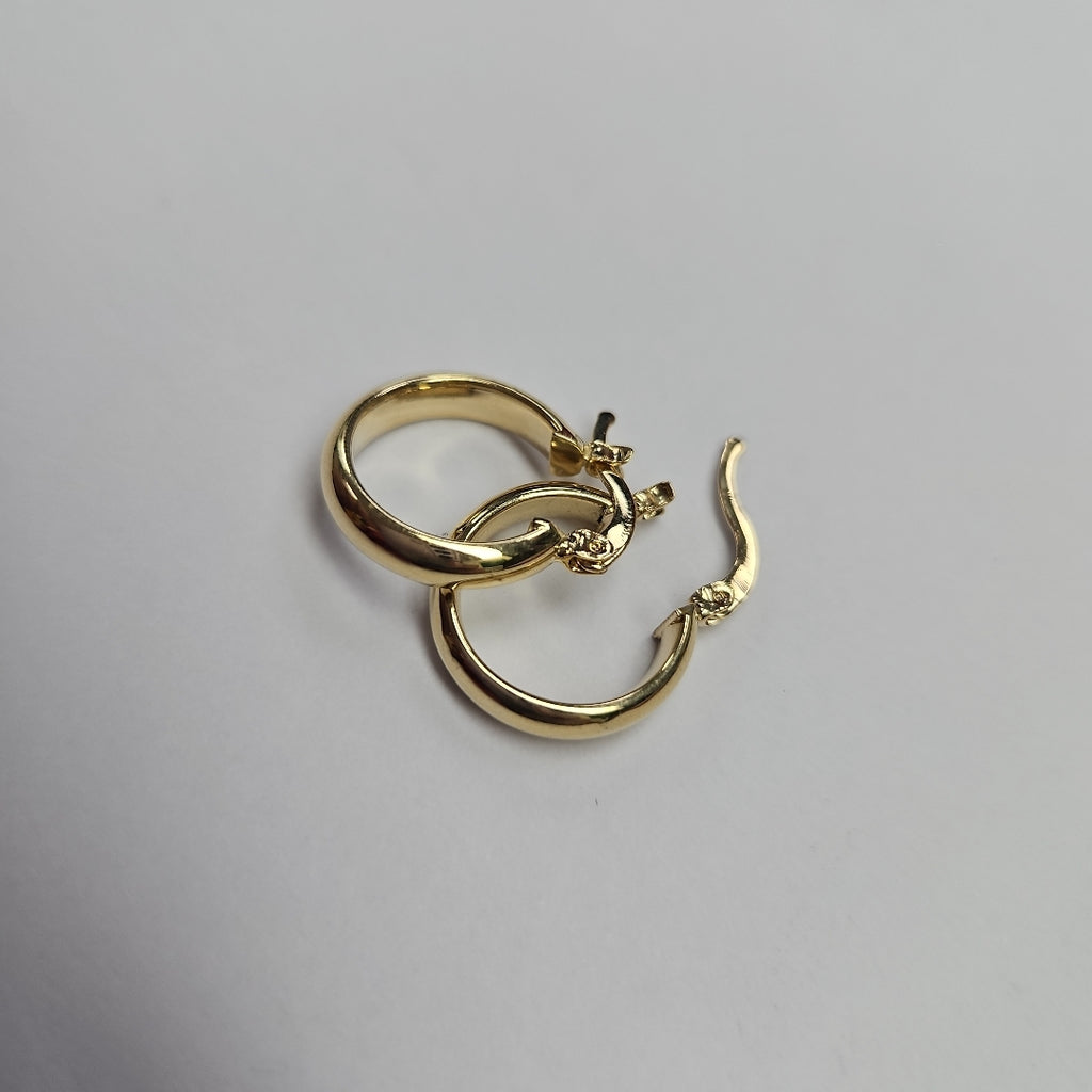 ARETES ARRACADA LISA 14K 1.6 GR (NUEVO)
