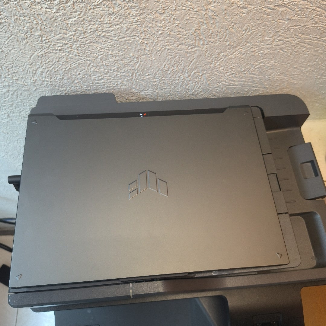 LAPTOP ASUS TUF GAMING F16 FX607VJ-RL023W (2025) 1 TB SSD 16 GB RAM (SEMINUEVO)