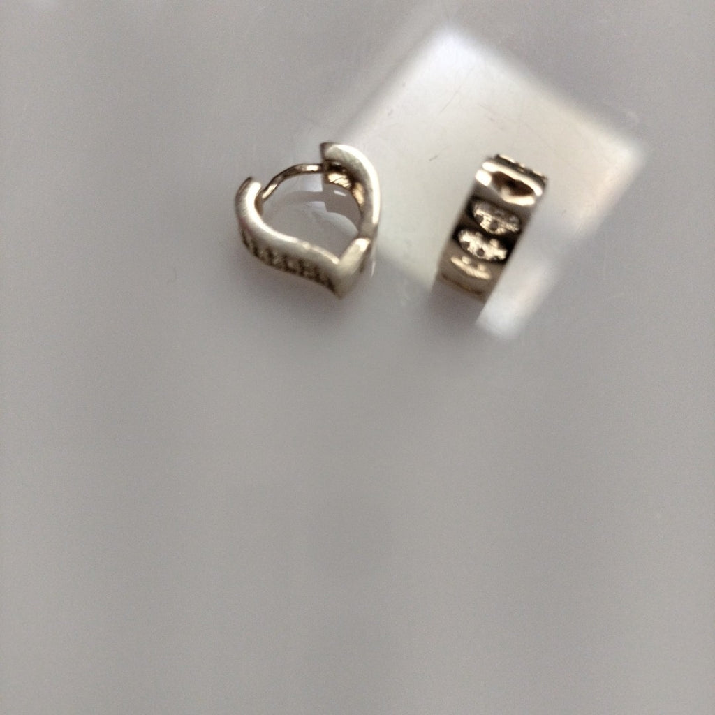 ARETES ARRACADAS CORAZON C CIRCONIAS 14K 2.1 GR (NUEVO)