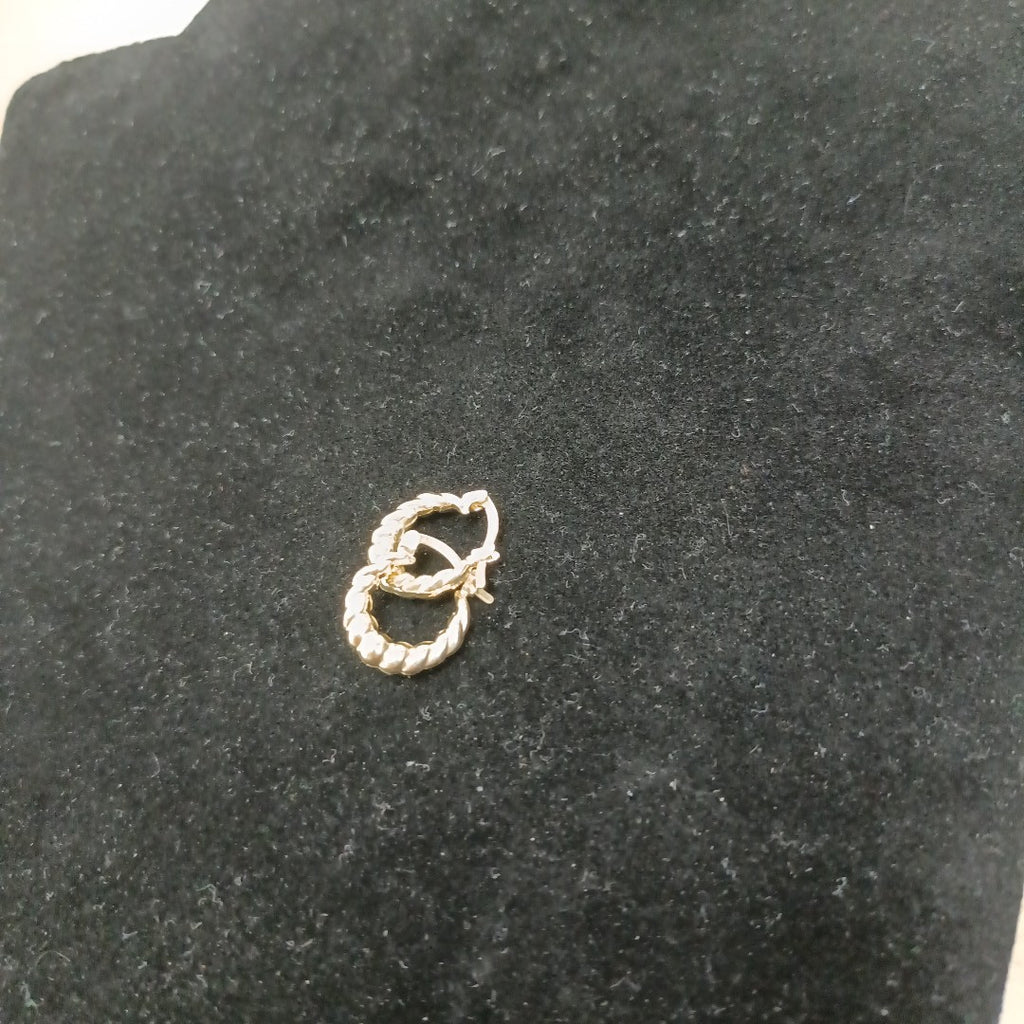 ARETES ARRACADAS TZL HUECAS 14K 1.5 GR (NUEVO)