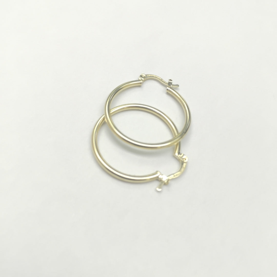ARETES TEJIDO ARRACADAS LISAS 14K 1.5 GR (NUEVO)