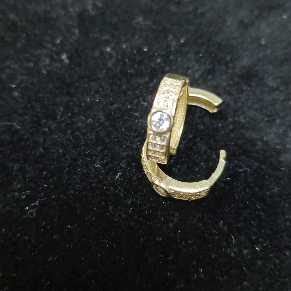 ARETES ARRACADAS C CIRCONIAS 10K 2.7 GR (NUEVO)
