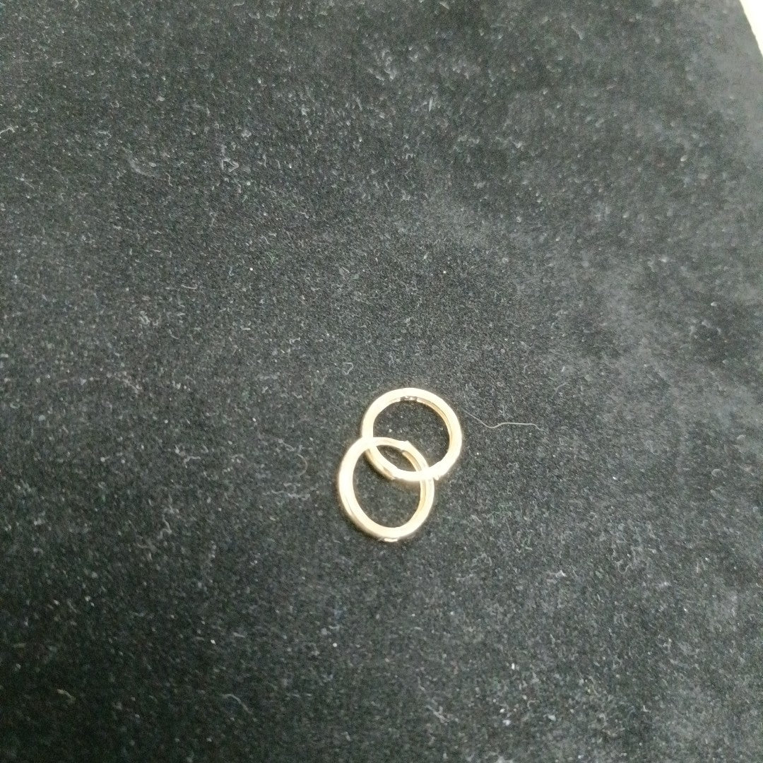 ARETES HUGGIES LISAS 14K 1.6 GR (NUEVO)