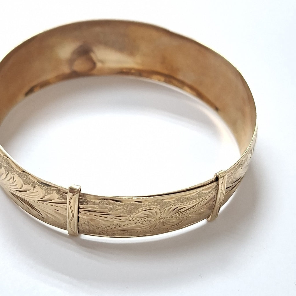 PULSERA RIGIDA ORO 8 K 21.7 GRMS (SEMINUEVO)