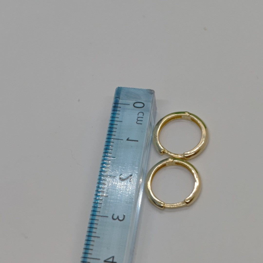 ARETES HUGGIES LISAS 14K 1.6 GR (NUEVO)