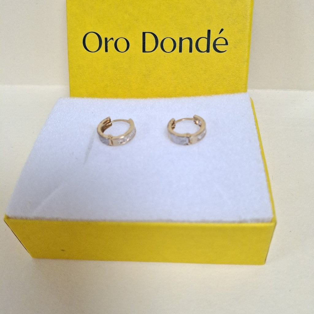 ARETES ARRACADAS C CIRCONIAS 10K 1.3 GR (NUEVO)