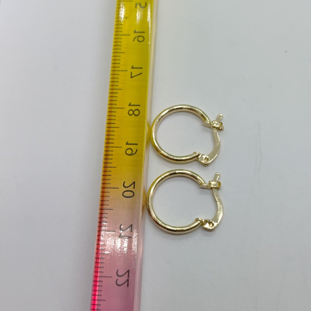 ARETES ARRACADAS ESTRIADAS 14K 1.4 GR (NUEVO)