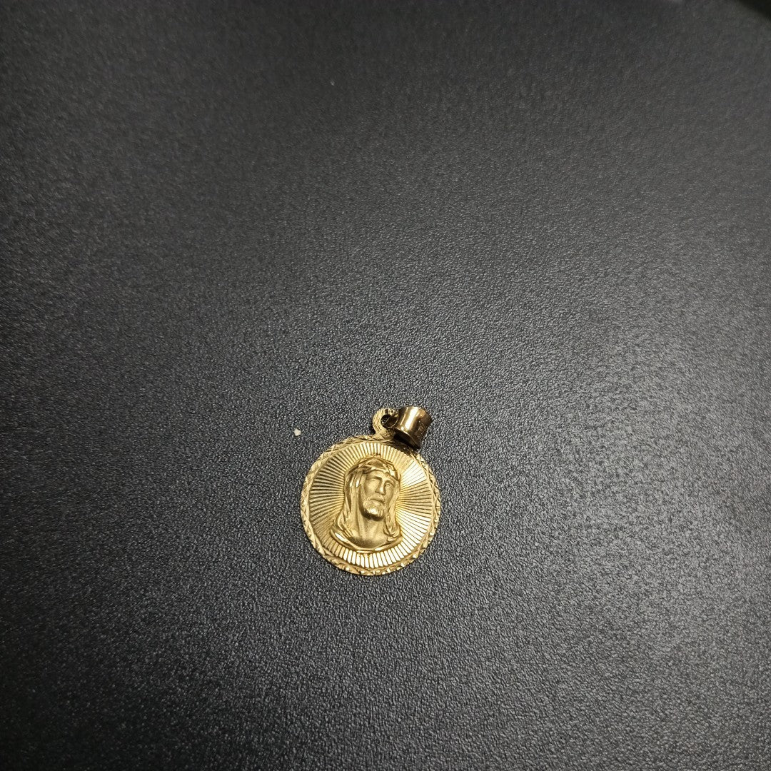 MEDALLA RELIGIOSA ORO 8 K 1.3 GRMS (SEMINUEVO)
