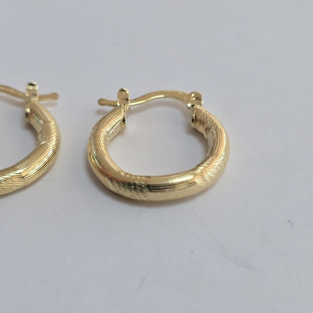 ARETES TEJIDO ARRACADAS CON DISEÑO 14K 2.6 GR (NUEVO)