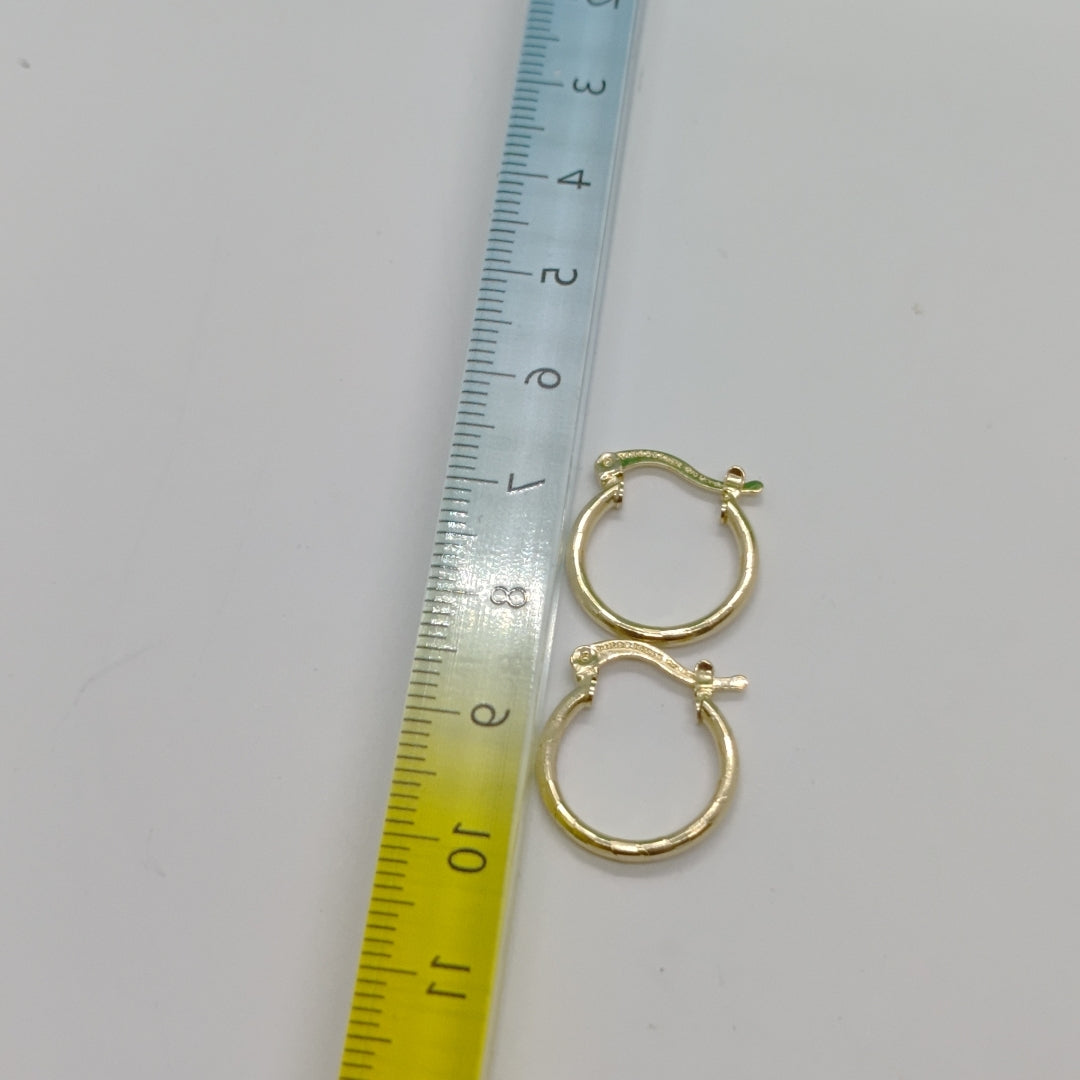ARETES ARRACADAS ESTRIADAS 14K 1.4 GR (NUEVO)