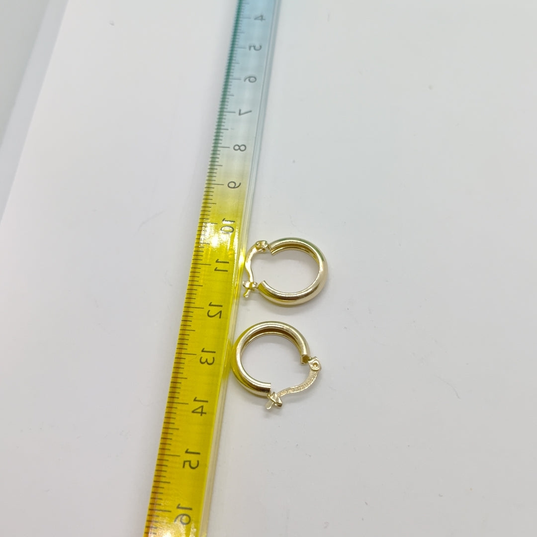 ARETES TEJIDO ARRACADAS LISAS 14K 2.2 GR (NUEVO)