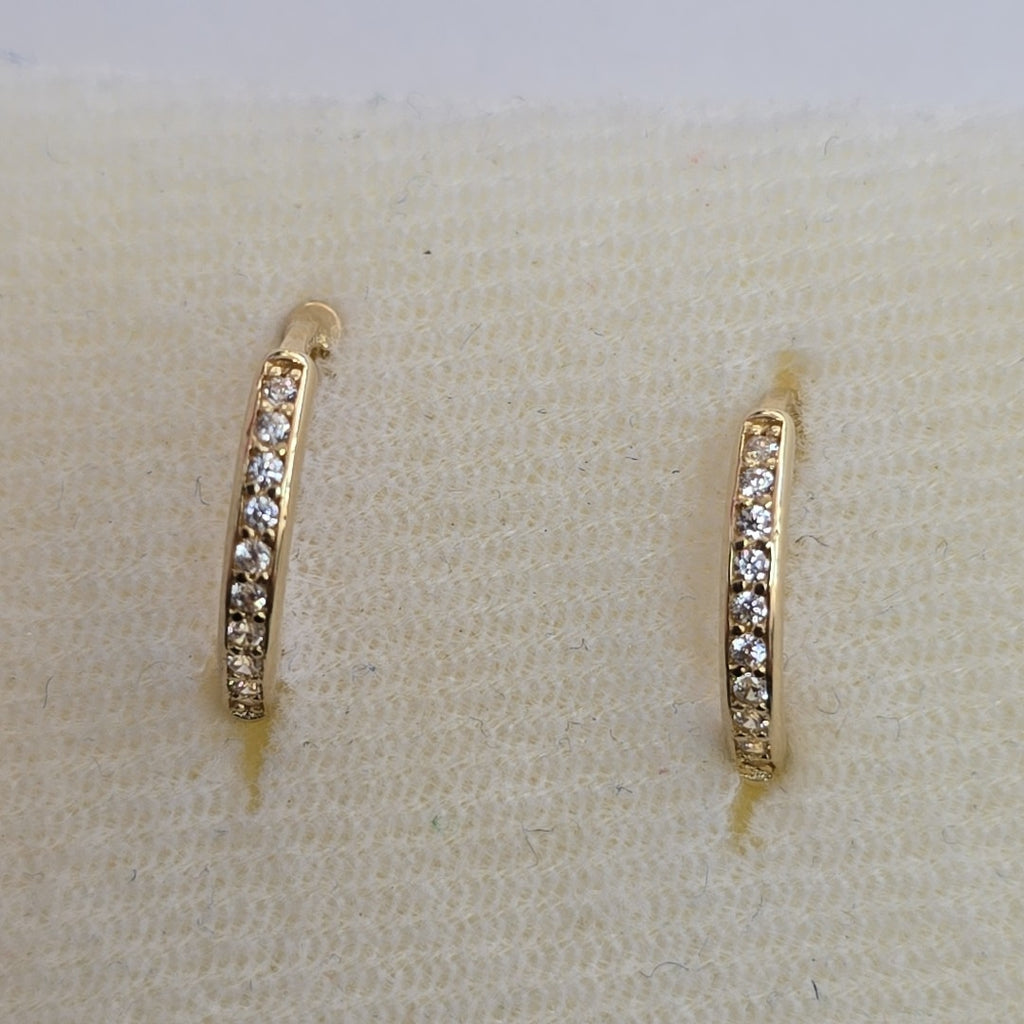 ARETES HUGGIES C CIRCONIA 14K 1.7 GR (NUEVO)
