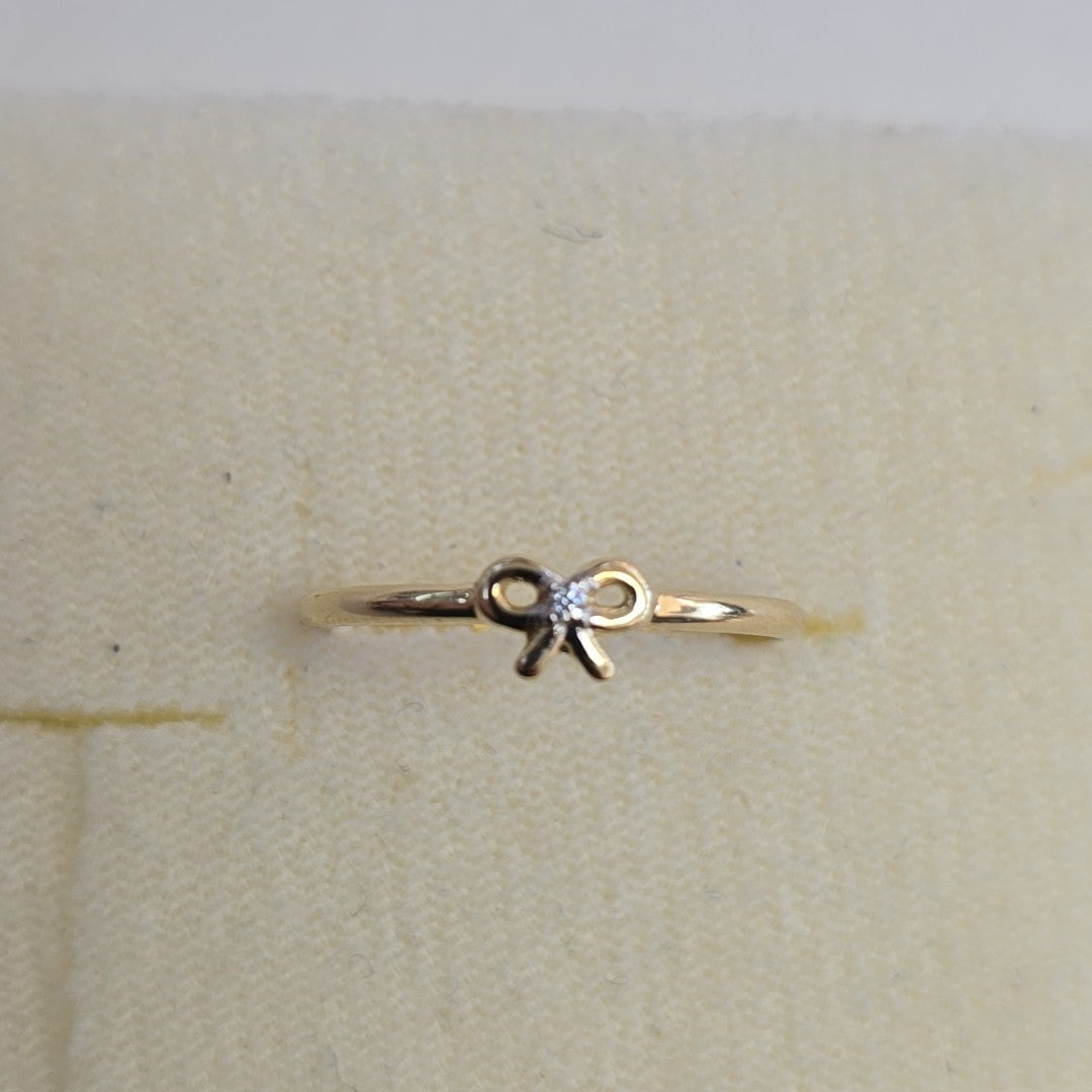 ANILLO ANILLITO FIG MOÑO C CIRCONIAS 14K 7 TALLA 0.9 GR (NUEVO)
